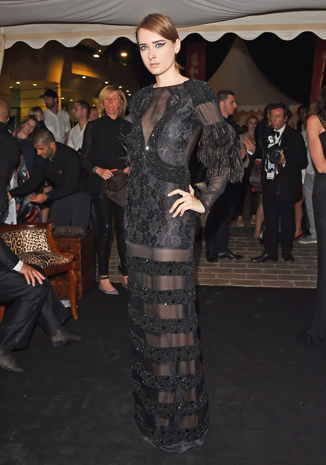 ����� �������� � IRFE Red Carpet �� ��������� ������� ������� � ������