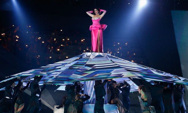 ��� � �������