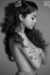 ������ ����� ��������� ������ �� ������� V Magazine