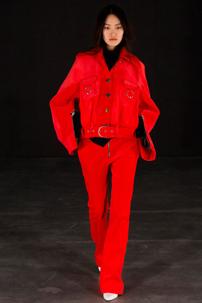 Thomas Tait �����-���� 2015