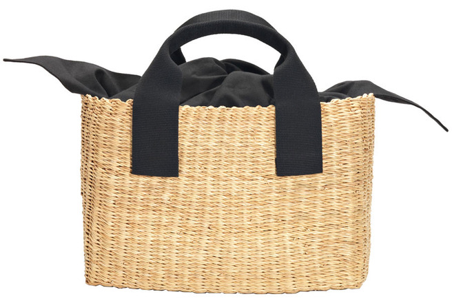 ���� c������