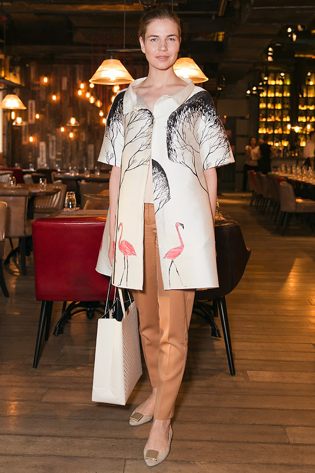 ������ ���������� � ����� Vika Gazinskaya �� ��������� Artwin Gallery � ��������� ����������