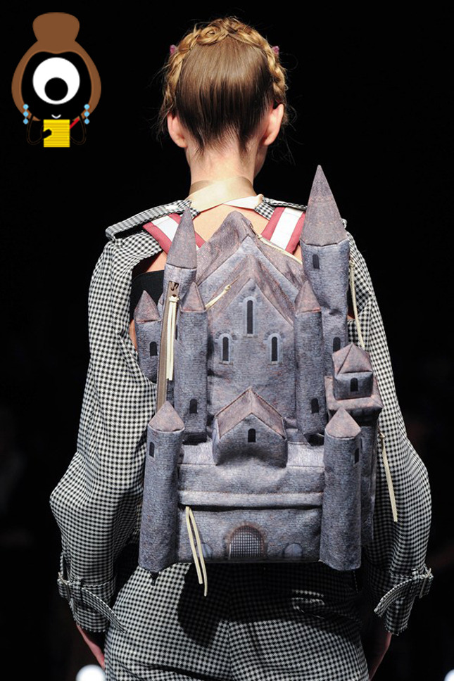 #SuzyMBFWT: Japan  Out of Paris