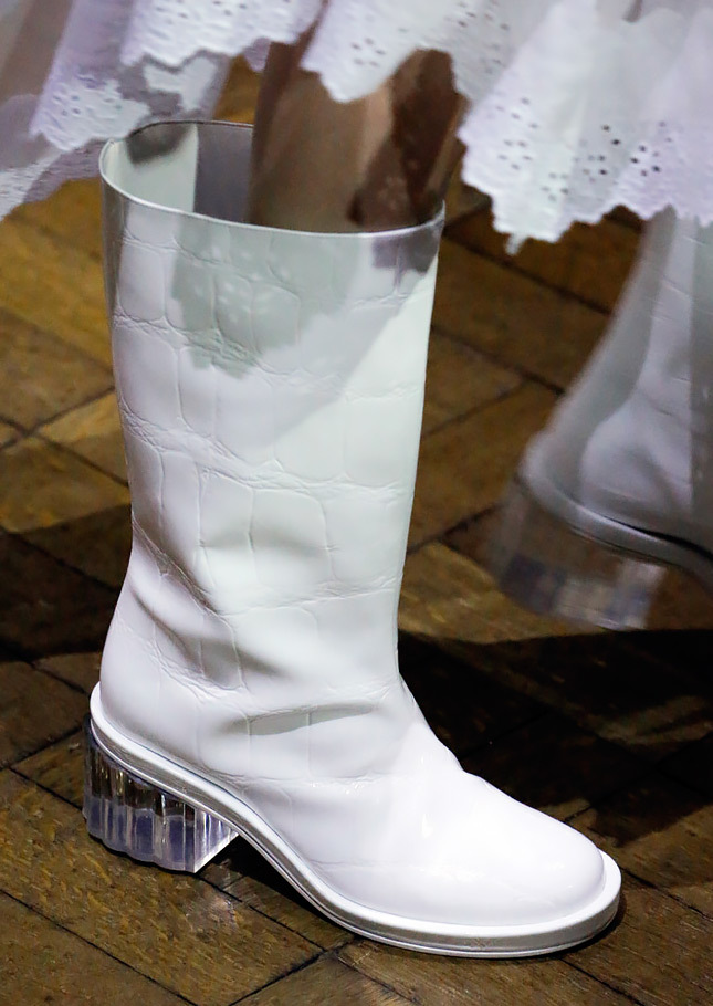 ������ ������ Simone Rocha