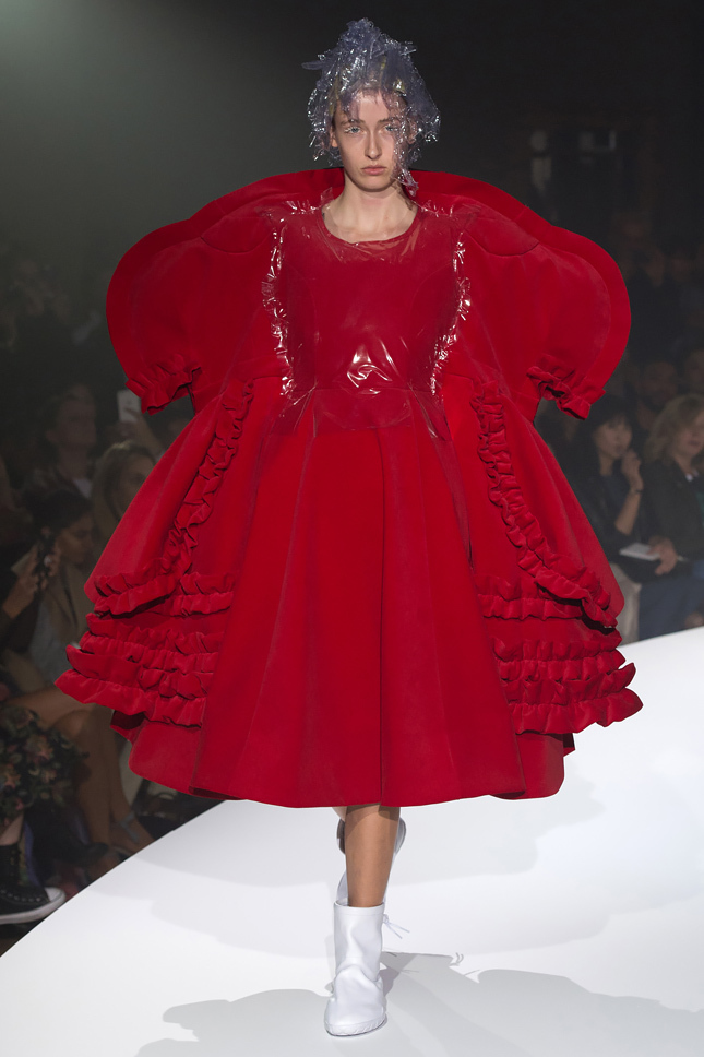 Comme des Garons �����-���� 2017