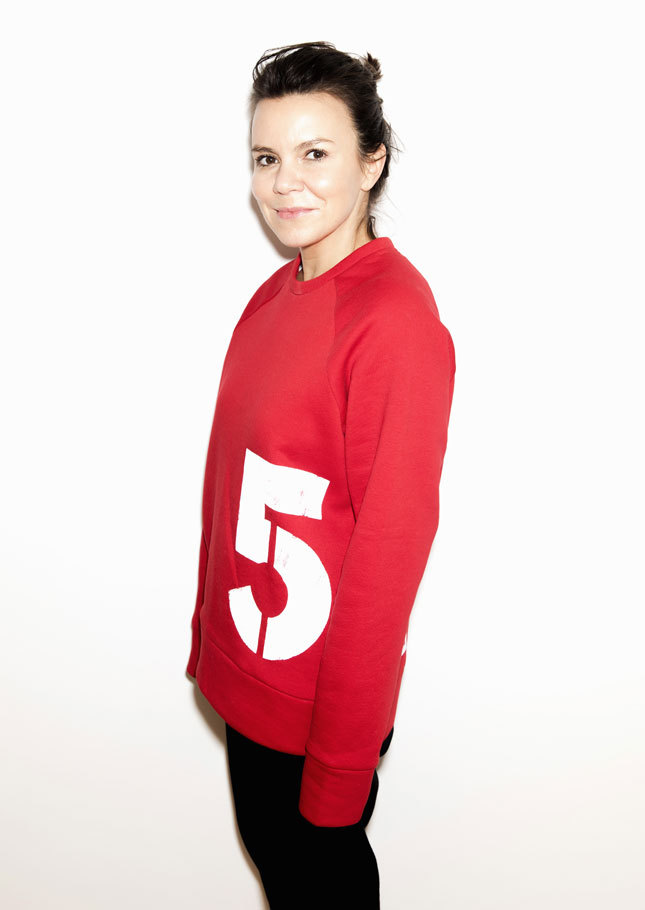 Nina Donis ������� ����� ��������� � ��������� ������ ������� ������� ������� �����