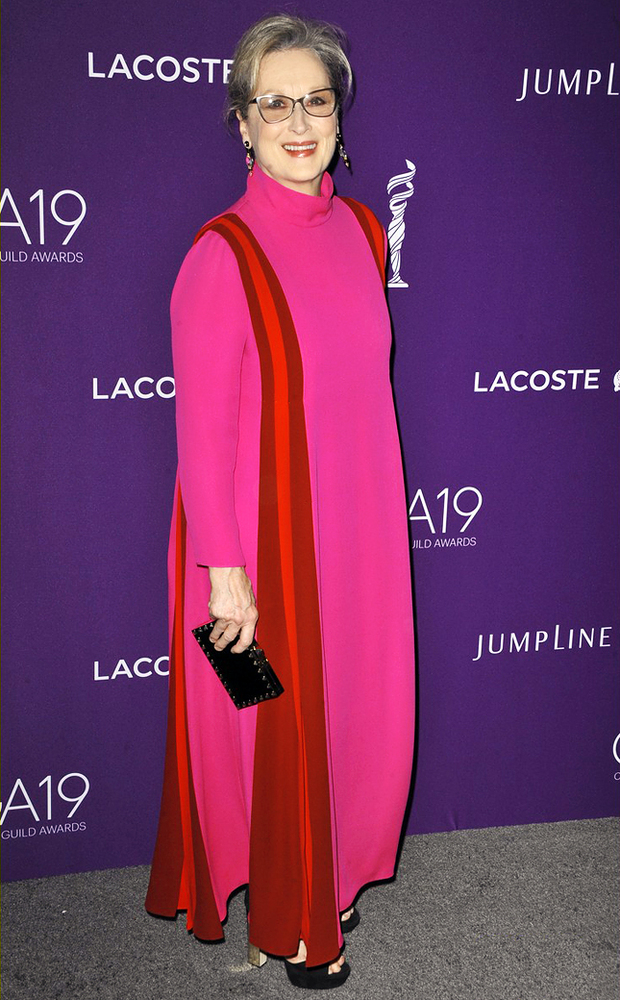����� ����� � Valentino �� Costume Designers Guild Awards � �������-�����
