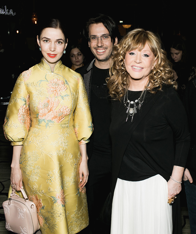 ����� ����������� ����� �������� Alla Pugachova