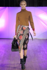 ����� Matthew Williamson �������� ��������� ������� �����