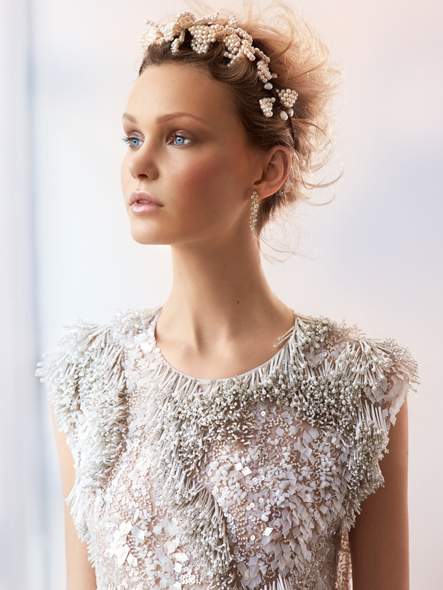 �� � ���