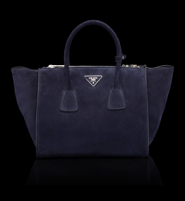 ���� ���: ����� Prada