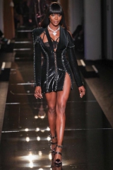 ������� ���� �� Atelier Versace